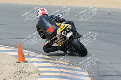 media/Mar-13-2022-SoCal Trackdays (Sun) [[112cf61d7e]]/Turn 10 Backside (105pm)/